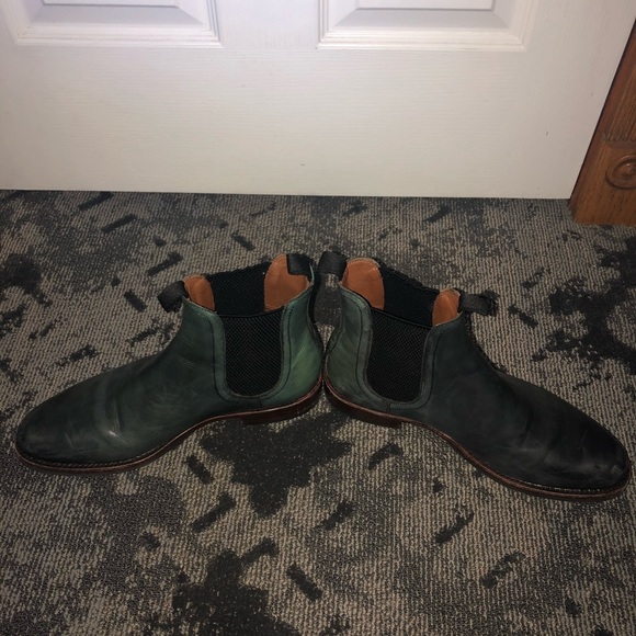 Frye Men’s Chelsea Boots - Picture 2 of 5